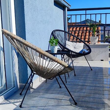 Apartman Leona Kastela Bagian luar foto