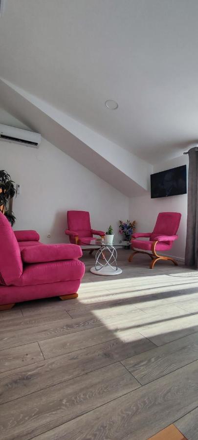 Apartman Leona Kastela Bagian luar foto