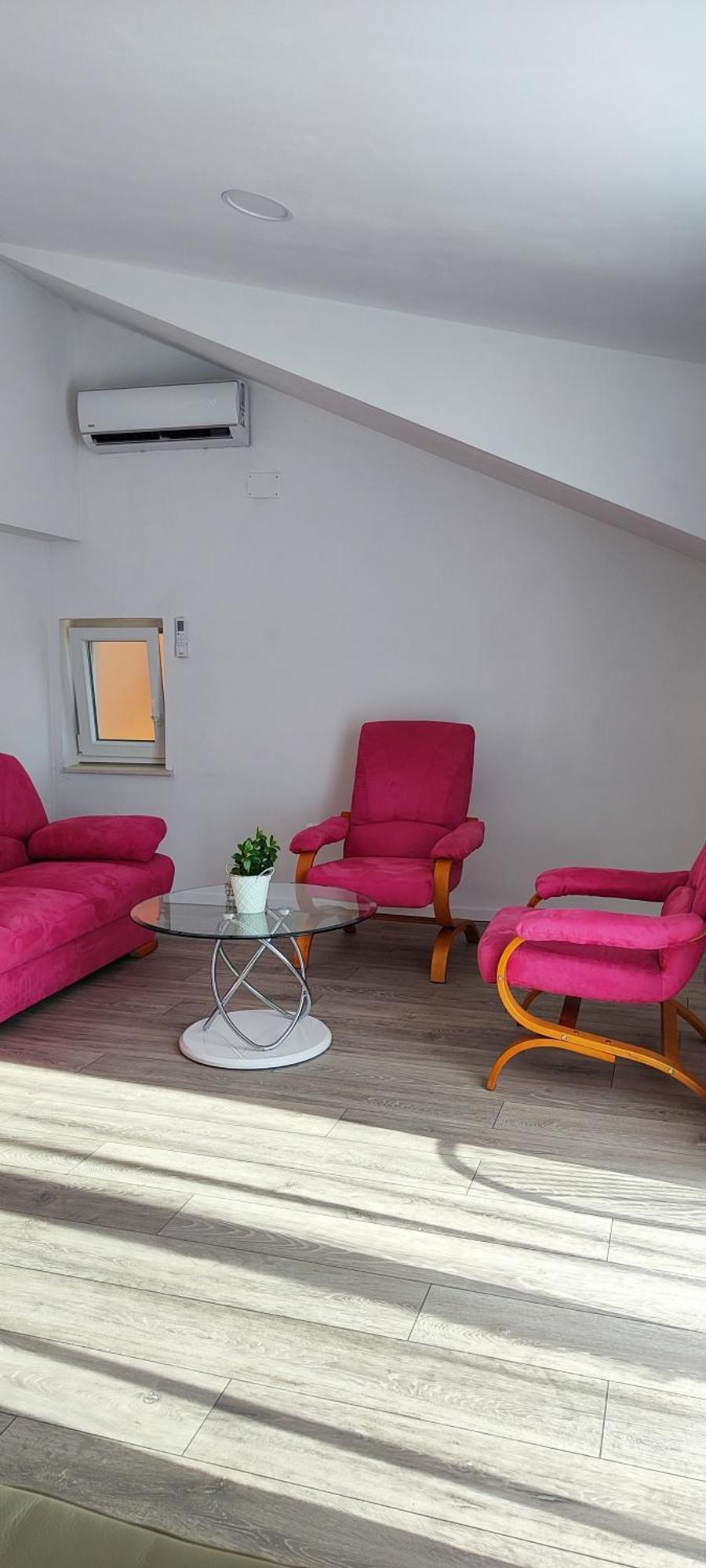 Apartman Leona Kastela Bagian luar foto